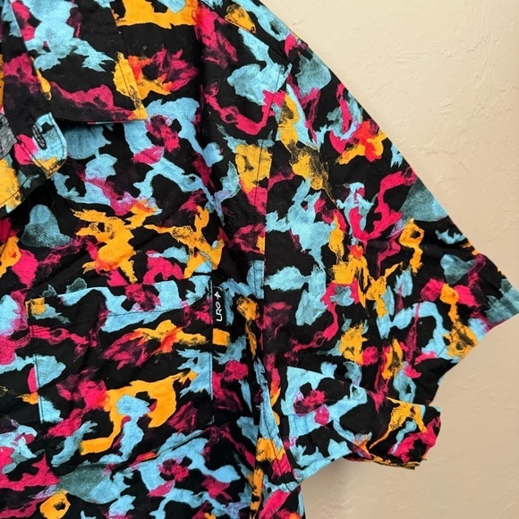 LRG Shirt - Picture 2 of 4